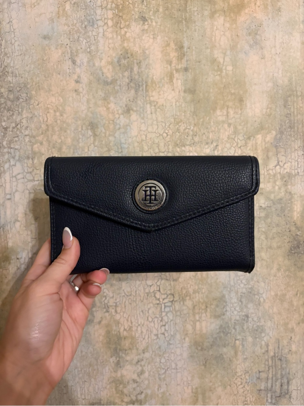 Tommy Hilfiger Black Pebbled Leather Wallet with Logo Medallion